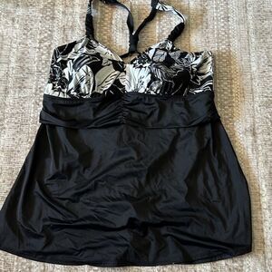Islander size 26W Black and white womens swim suit dress